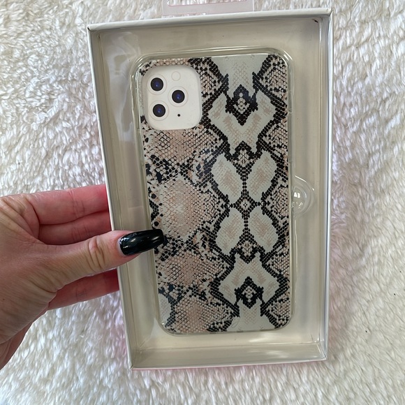Casery iPhone Case - Picture 5 of 8